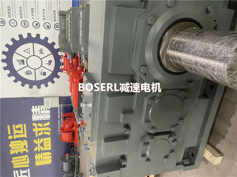 1690946698347854.jpg 齒輪減速機(jī)加電機(jī)